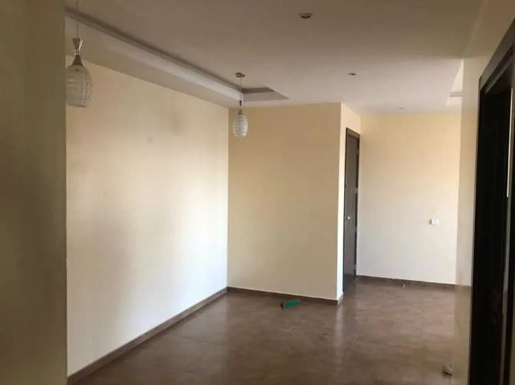 Appartement bien situé à côté de tachfine center - الدار البيضاء (3)