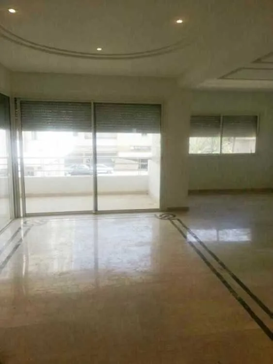 Appartement avec terrasse à hay riad - الرباط