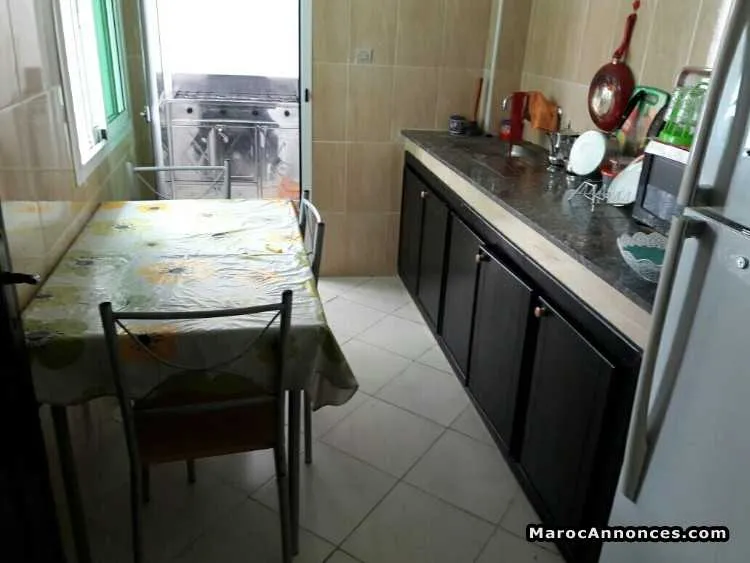 Appartement meublé  avec wifi  1er étage - الدار البيضاء (3)