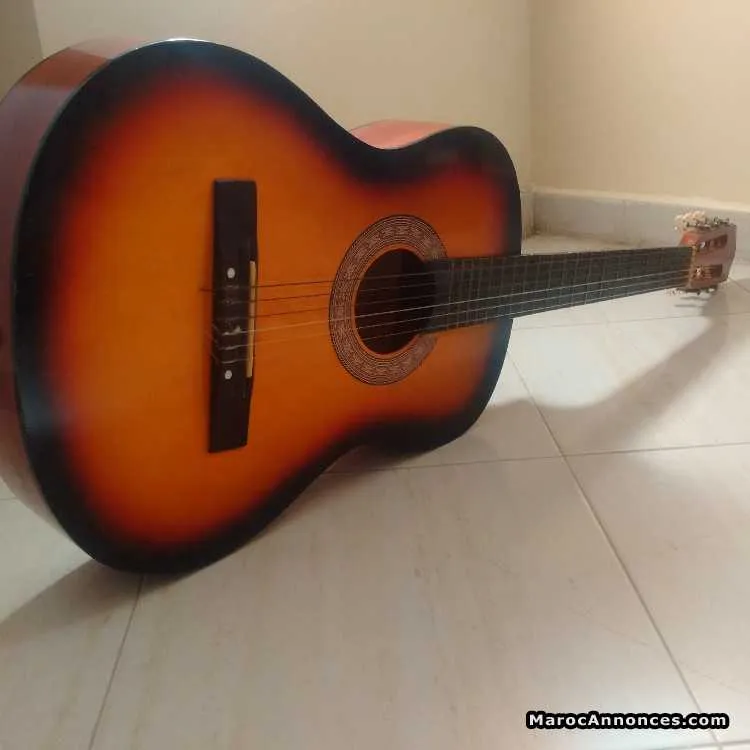 Guitar classic pour amateur + kado - الدار البيضاء (3)