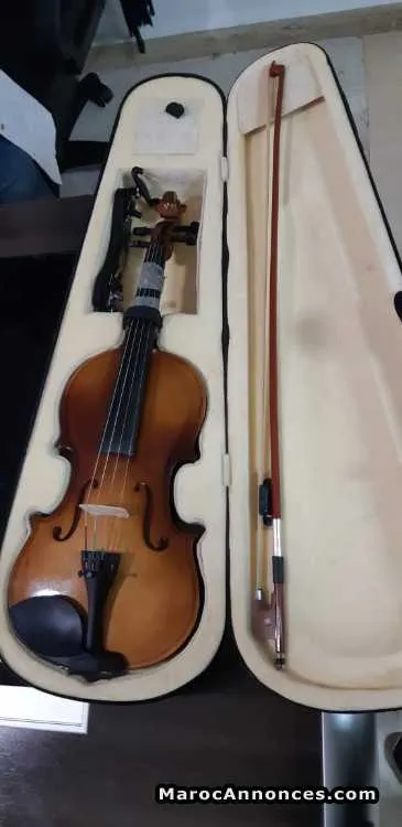 Violon presque neuf - الدار البيضاء