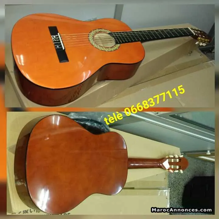 Guitar èspanyol avec housse fander - الدار البيضاء (2)