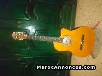Guitar viscaya espgnol - الدار البيضاء