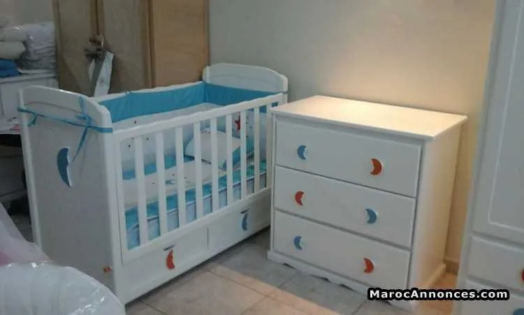 Lit en bois laque blanc pour bébé - الدار البيضاء