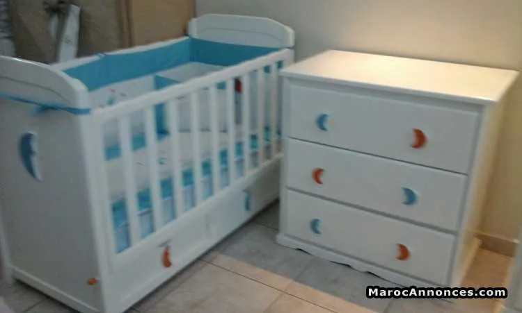 Lit en bois laque blanc pour bébé - الدار البيضاء (2)