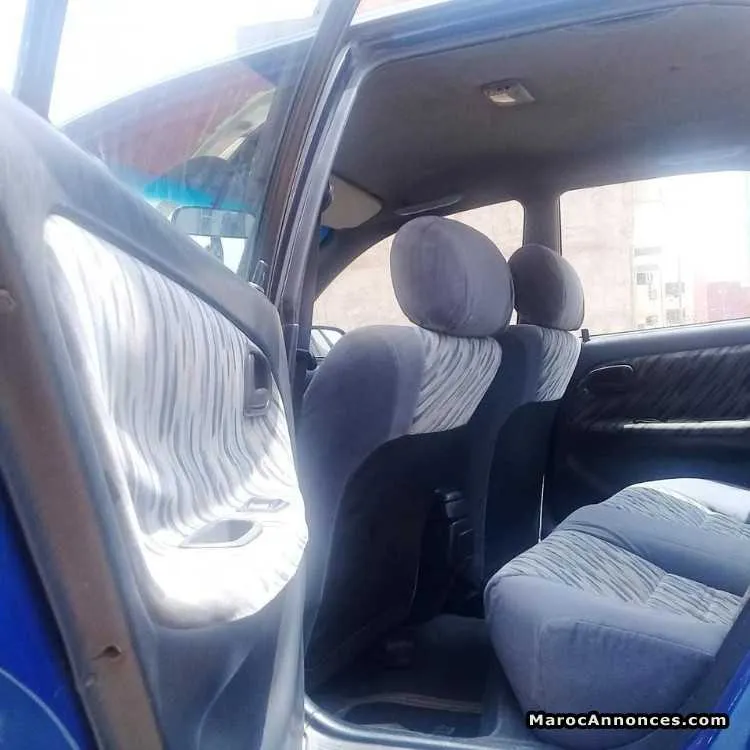 à vendre corolla - الدار البيضاء (2)
