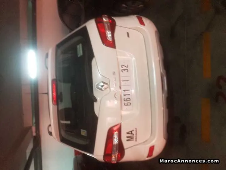 Voiture renault à vendre - الدار البيضاء