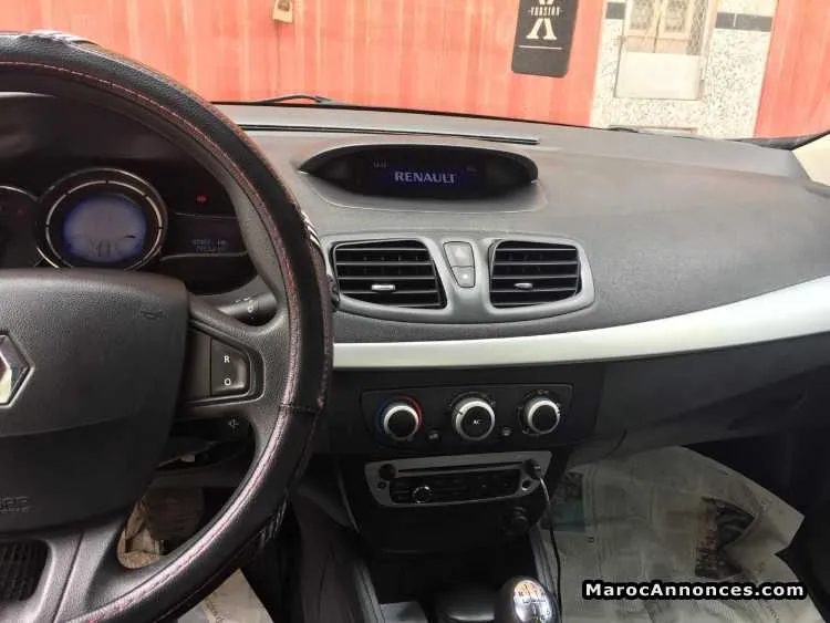 Renault fluence - الدار البيضاء
