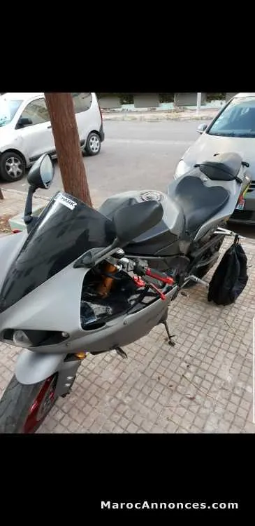 Yamaha r1 - الدار البيضاء (2)