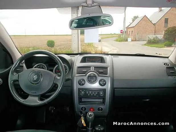 Renault megane dynamique lux - الدار البيضاء (3)