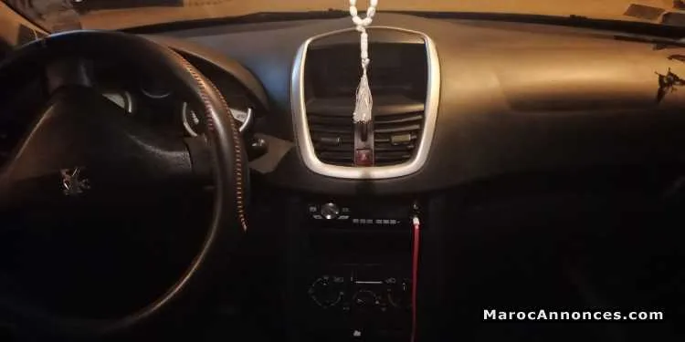 Peugeot 207 - الدار البيضاء (3)