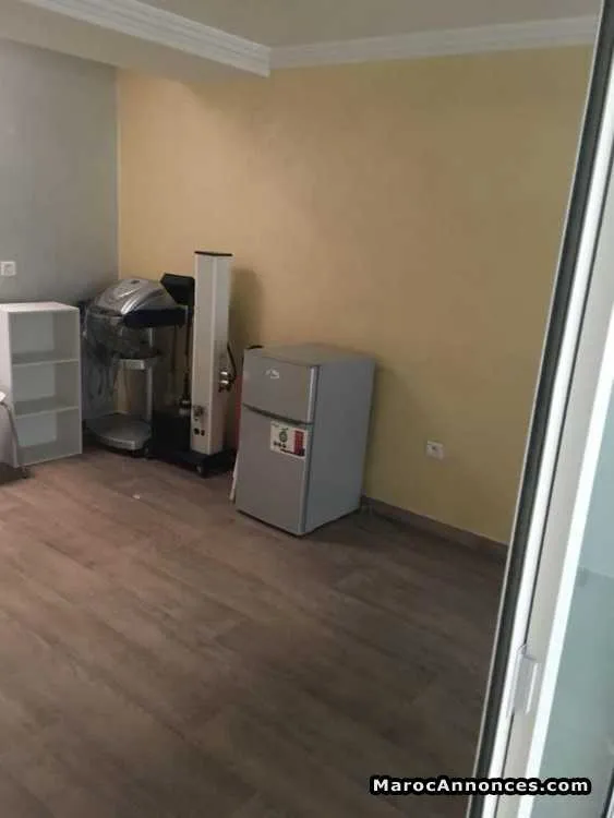 Bureau biranzarane cote youssoufia 99m² - الدار البيضاء