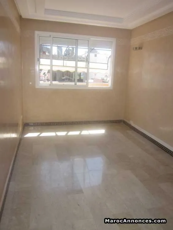 Bureau luxe 55m2 à bourgogne prés clinique badr - الدار البيضاء