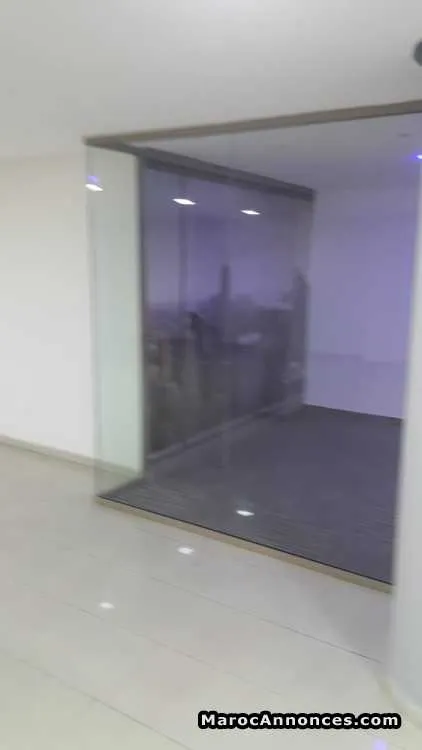 Local commerçial 390 aménagé sur boulevard maarif - الدار البيضاء (3)