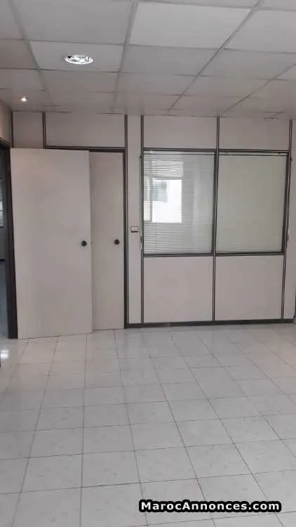 Plateau bureau 145m proche bd bir anzaran - الدار البيضاء