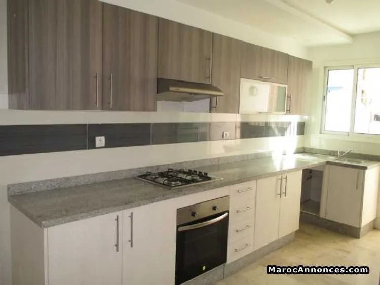 Appart vide luxe 100m2 ç maarif -bd bir anzaran - الدار البيضاء