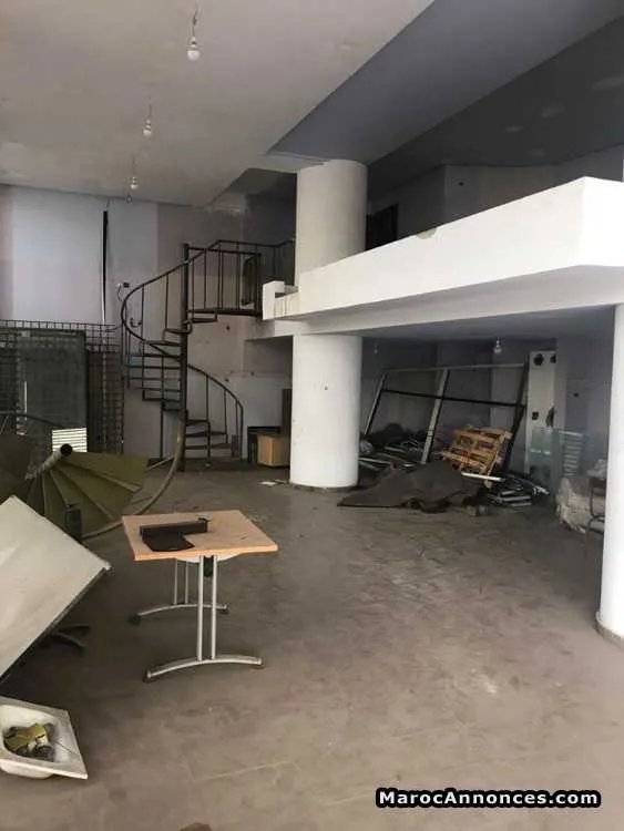Local de 250 m2 maarif en location - الدار البيضاء (2)
