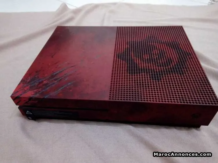 Xbox one s 2to pack geras of war - الدار البيضاء