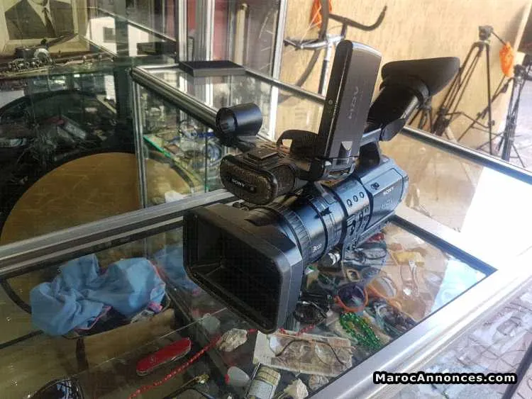 Caméscope de poing hdv 3ccd 1/3 pouce sony - الدار البيضاء