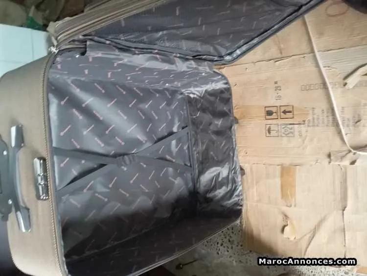 Valise  à vendre - الدار البيضاء