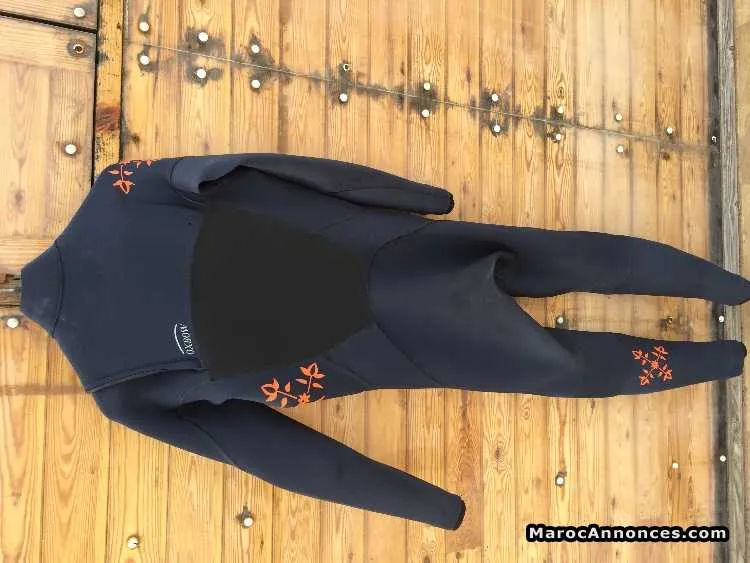 Combinaison de surf à vendre - الدار البيضاء (2)