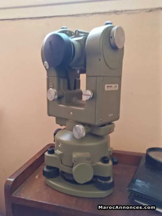 Theodolite wild t2 - الدار البيضاء