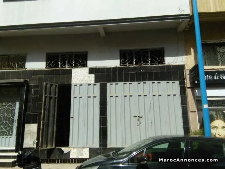 2 double portes de fer  extérieur de garage - الدار البيضاء