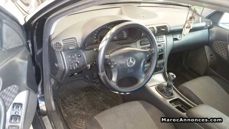 Mercedes c220 - الدار البيضاء (2)