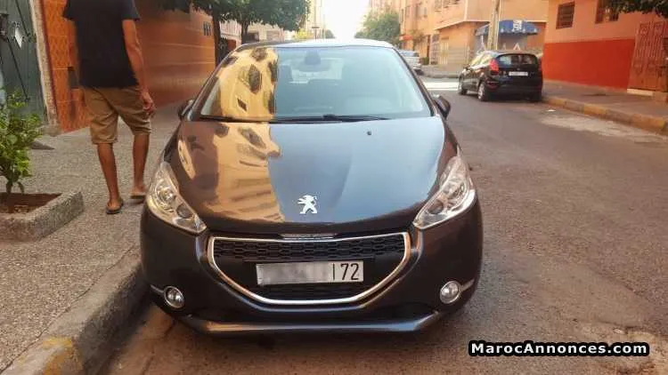 Voiture peugeot 208 à vendre - الدار البيضاء