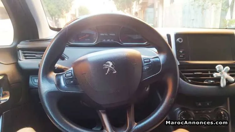 Voiture peugeot 208 à vendre - الدار البيضاء (3)