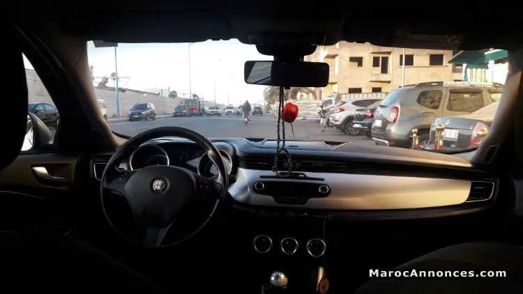 Alfa romeo giulietta - الدار البيضاء (3)