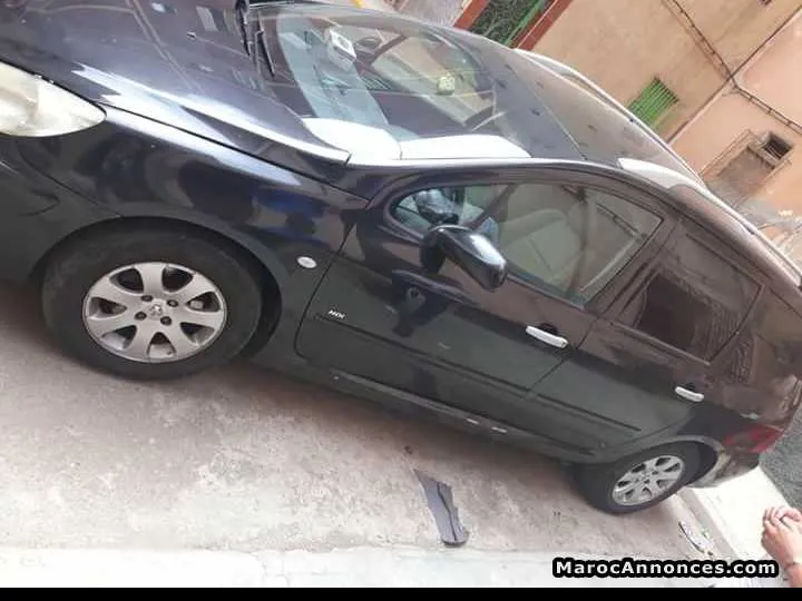 Peugeot 307 sw panoramique - الدار البيضاء