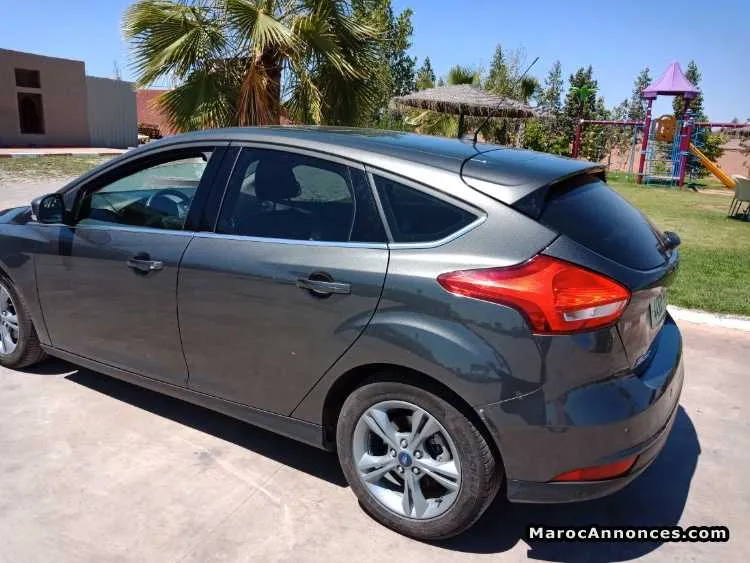 Ford focus 2017 - الدار البيضاء (3)