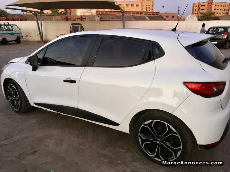 Clio 4 a vendre - الدار البيضاء