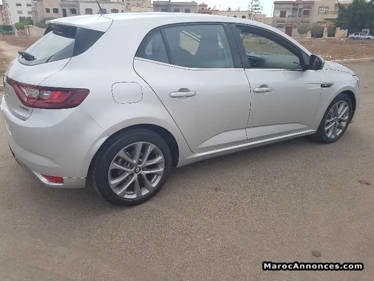 Renault megane gt line - الدار البيضاء