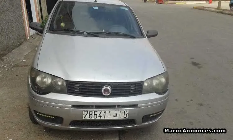 Fiat albea essence 2009 - الدار البيضاء (2)
