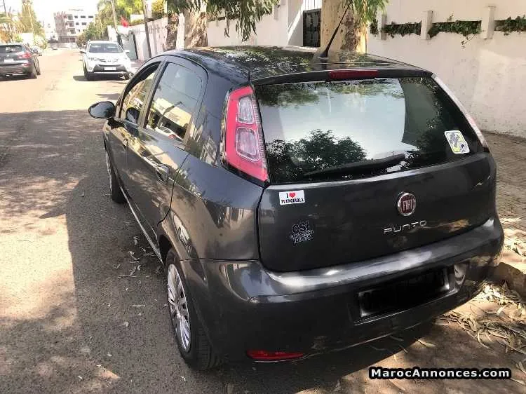 Fiat grande punto - الدار البيضاء (2)