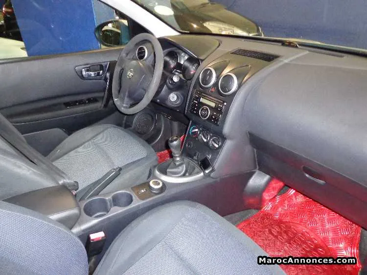 Nissan qashqai 4x4 diesei 2 l - الدار البيضاء (3)