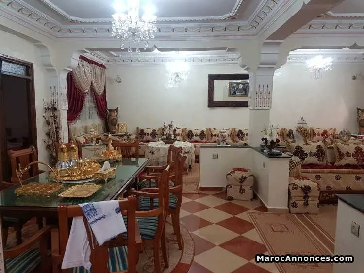 Maison de 100 m2 /3 niveaux à boukhalef - الدار البيضاء (2)