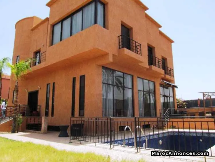 Location villa non meublée !! - الدار البيضاء