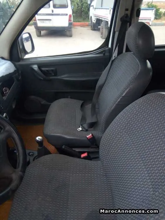 Peugeot partner a vendre - الدار البيضاء (2)