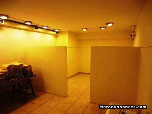 Local commercial de 143 m² ghandi - الدار البيضاء (2)