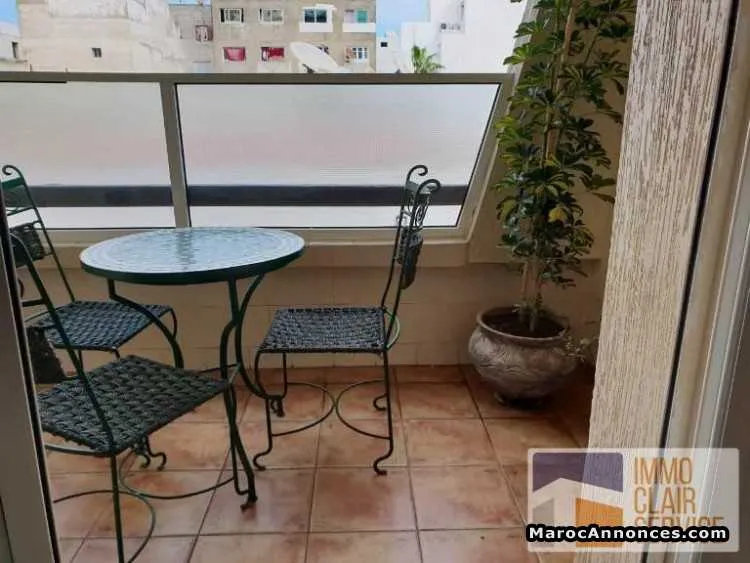 Location studio vide 87m² quartier bourgogne - الدار البيضاء (2)