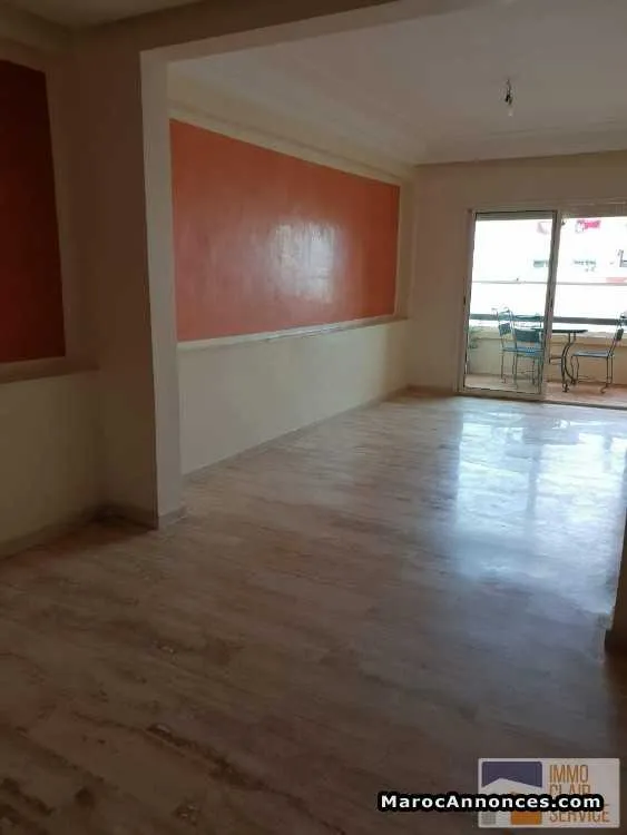 Location studio vide 87m² quartier bourgogne - الدار البيضاء (3)