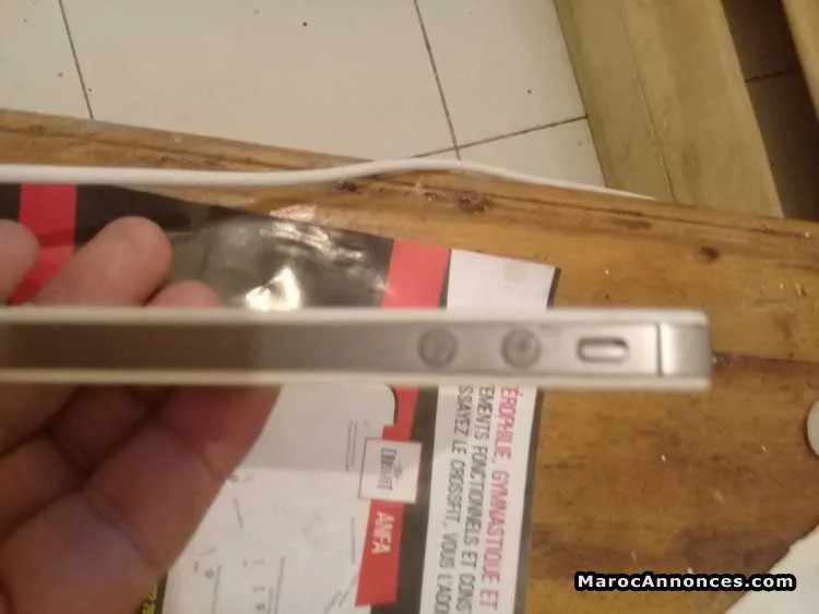 Iphone 4s blanc 64 go - الدار البيضاء (2)