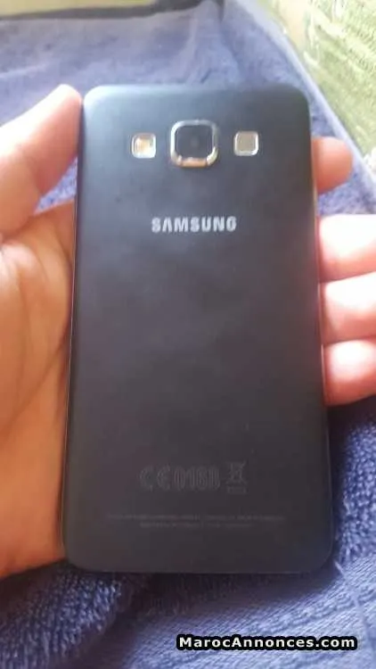 Samsung a3 - الدار البيضاء (2)
