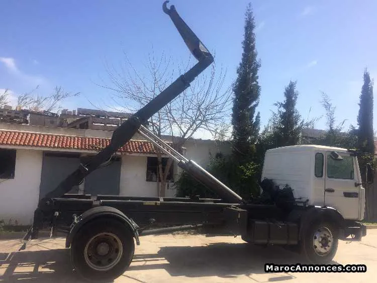 Camion ampliroll - الدار البيضاء (3)