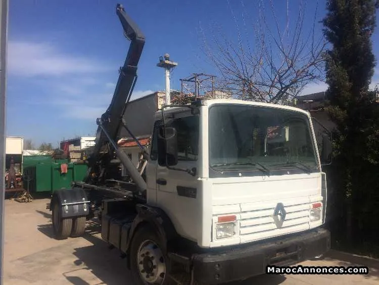 Camion ampliroll - الدار البيضاء (2)