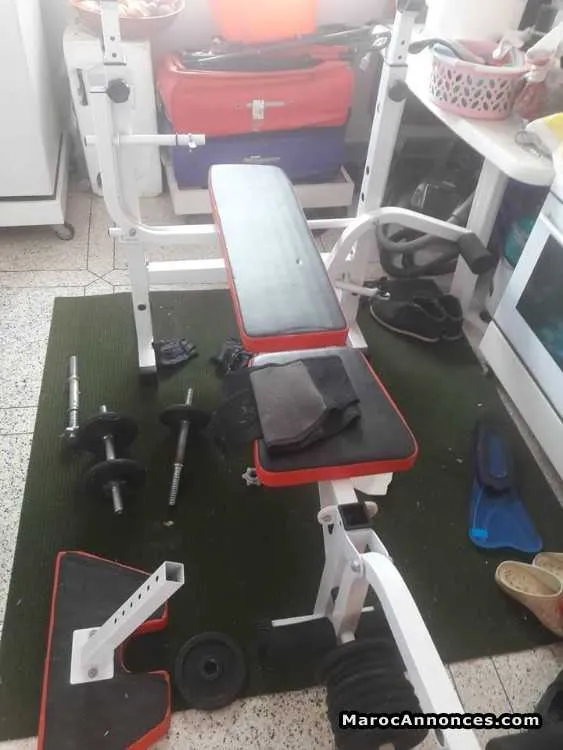 Appareil de musculation multifonctio presque neuve - الدار البيضاء