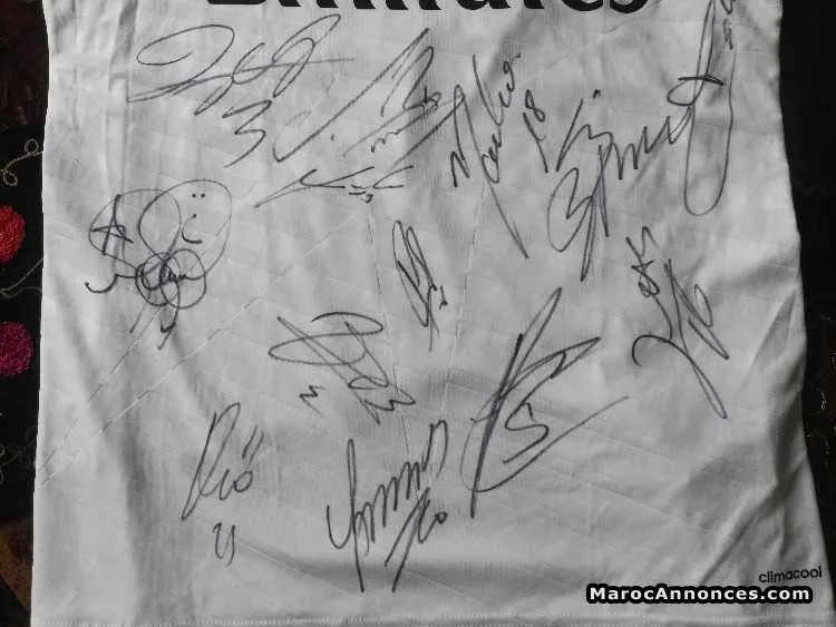 T-shirt real madrid 2014-2015 avec signature de tt - الدار البيضاء (3)